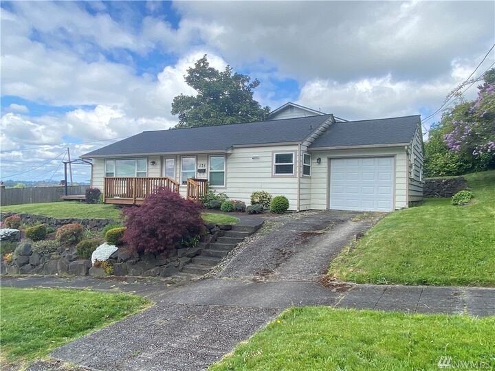 Property Photo: 175 SE 3rd St WA 98532