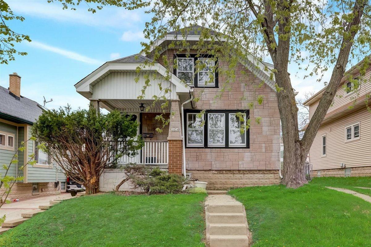 Property Photo: 1454 S 89th St WI 53214