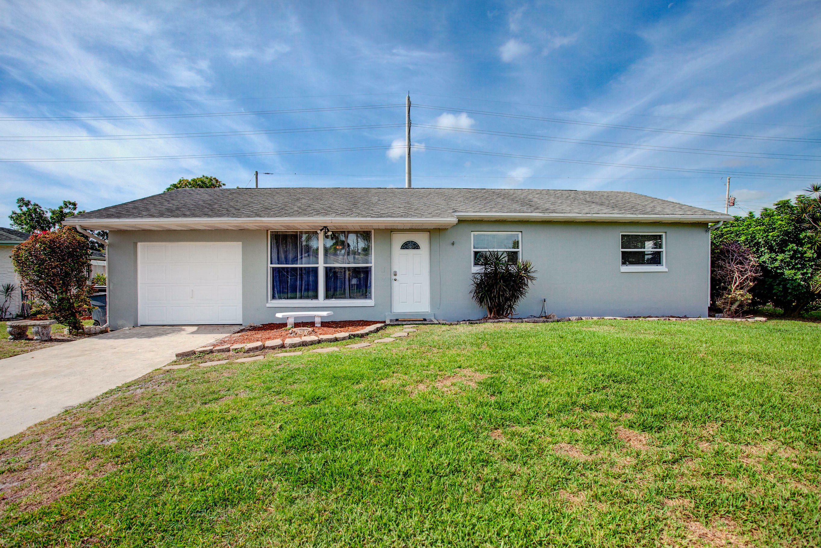 Property Photo:  2298 W Lakewood Road  FL 33406 