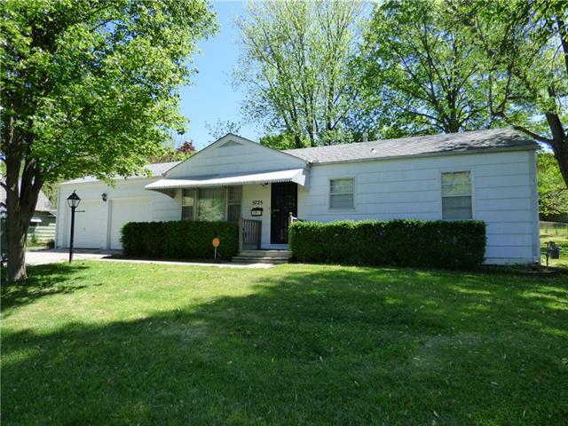 5725 Ash Avenue  Raytown MO 64133 photo