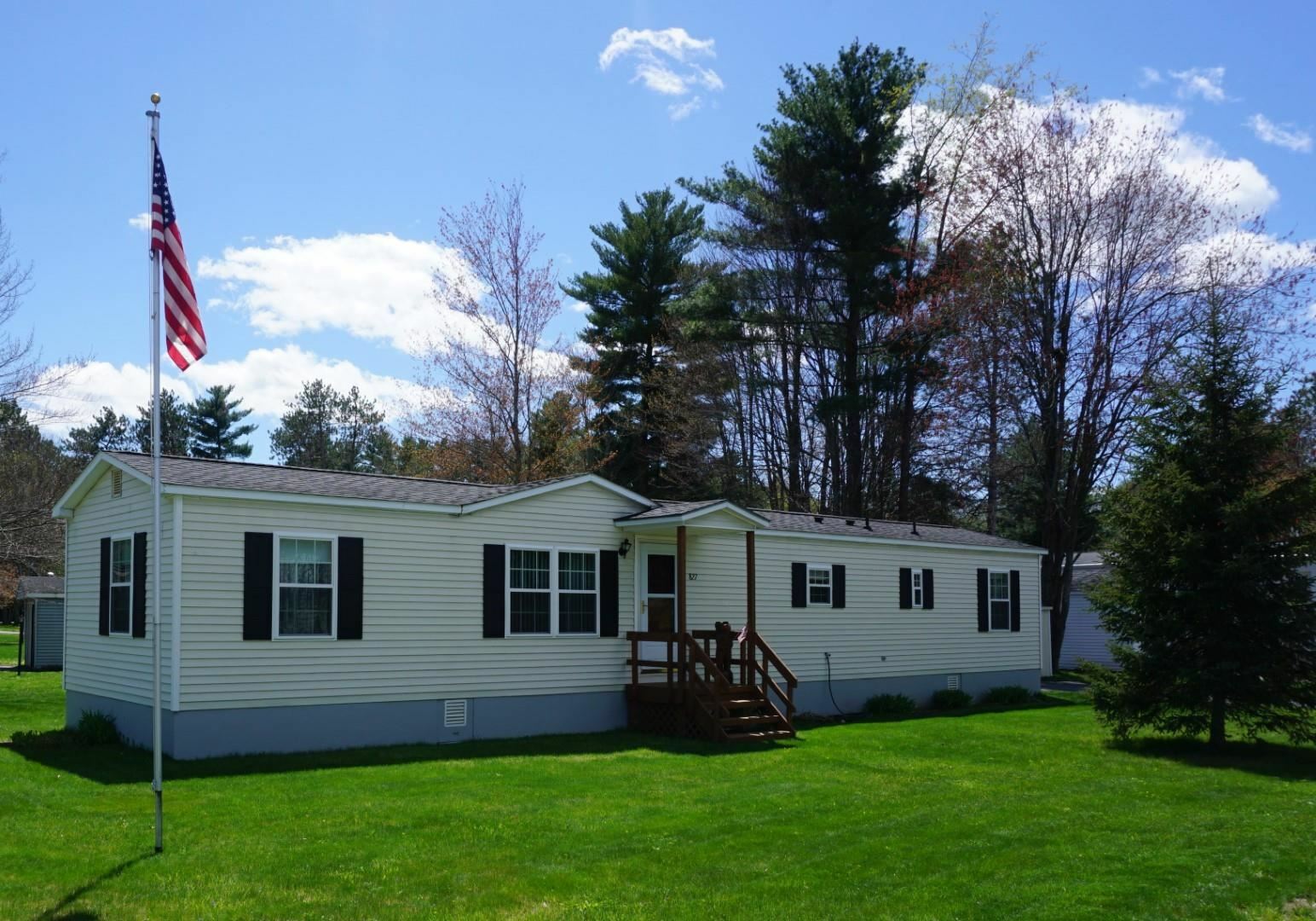 Property Photo:  827 Middlewood Road  VT 05495 