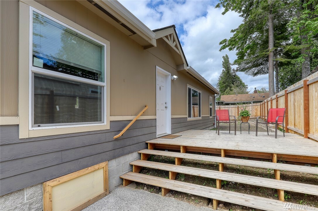 Property Photo:  6734 NE Center St  WA 98392 