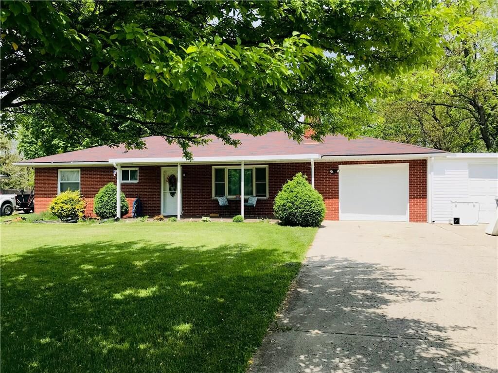 Property Photo: 3958 Gardenview Drive OH 45431