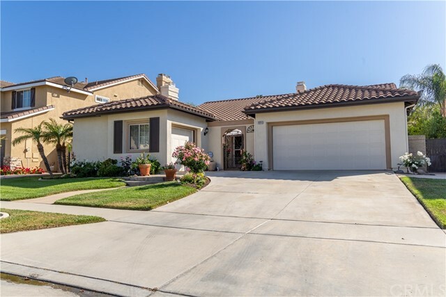 Property Photo:  924 Hyde Park Court  CA 92881 