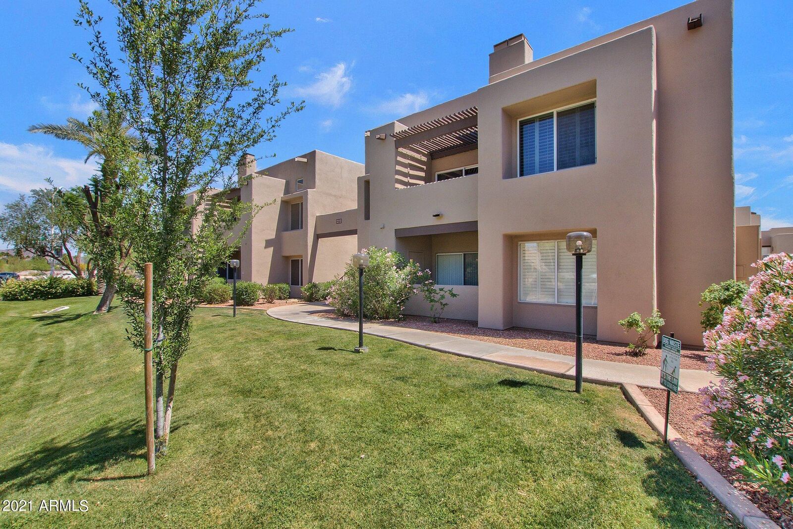 Property Photo: 11260 N 92nd Street 2122 AZ 85260