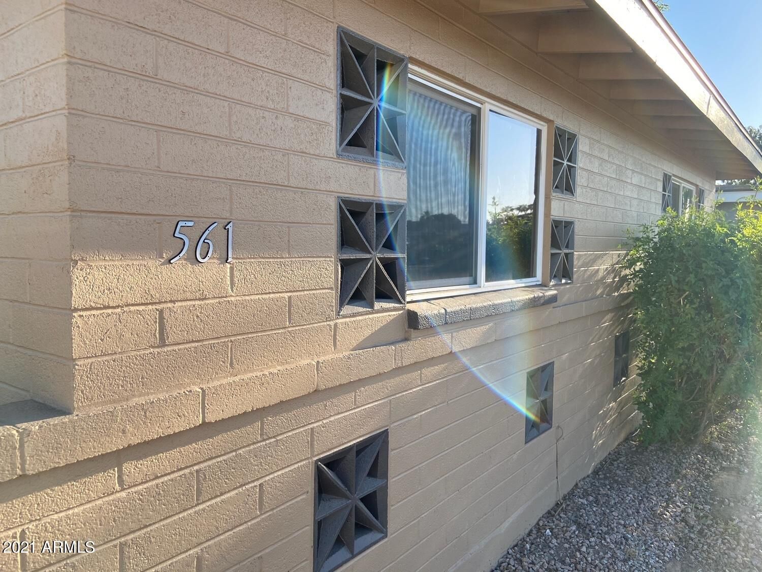 Property Photo: 561 E Franklin Avenue AZ 85204