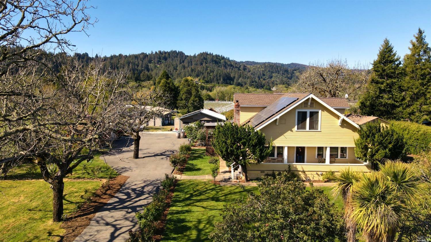 Property Photo:  3232 Dry Creek Road  CA 95448 