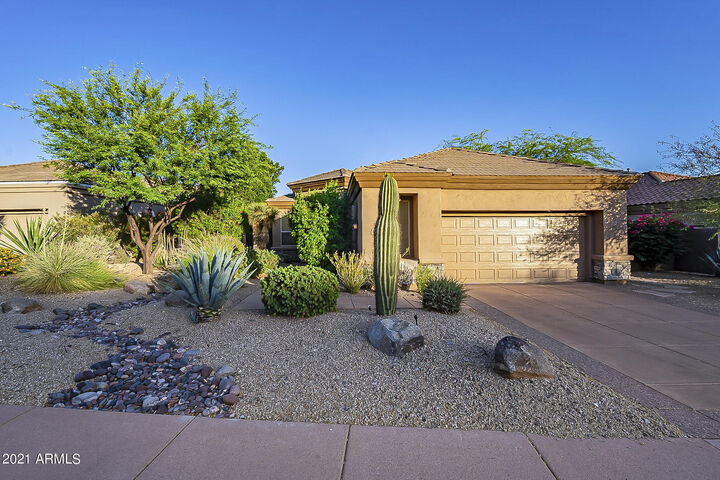 Property Photo: 9427 N Summer Hill Boulevard AZ 85268