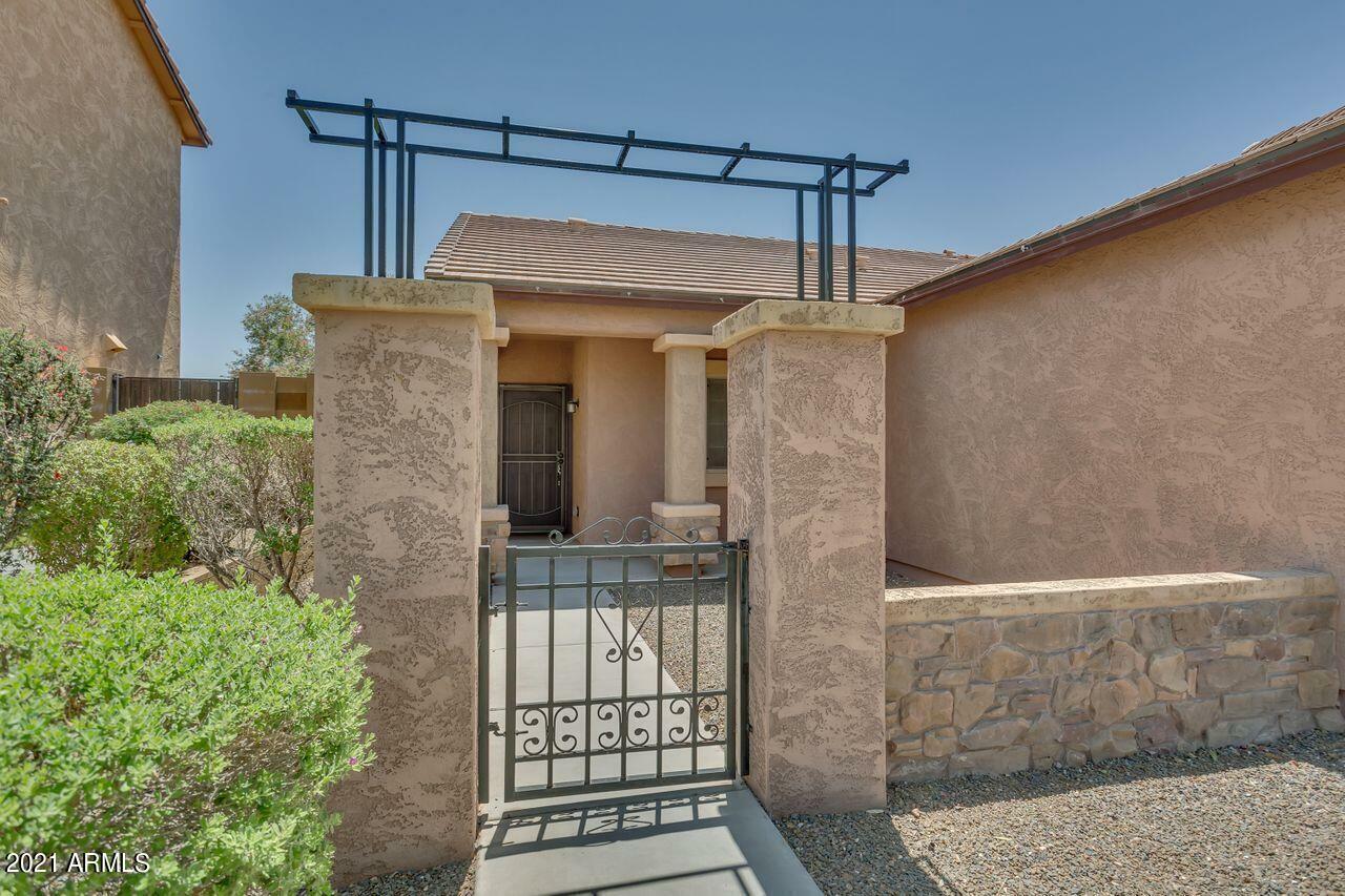 Property Photo:  1721 W Buckhorn Trail  AZ 85085 