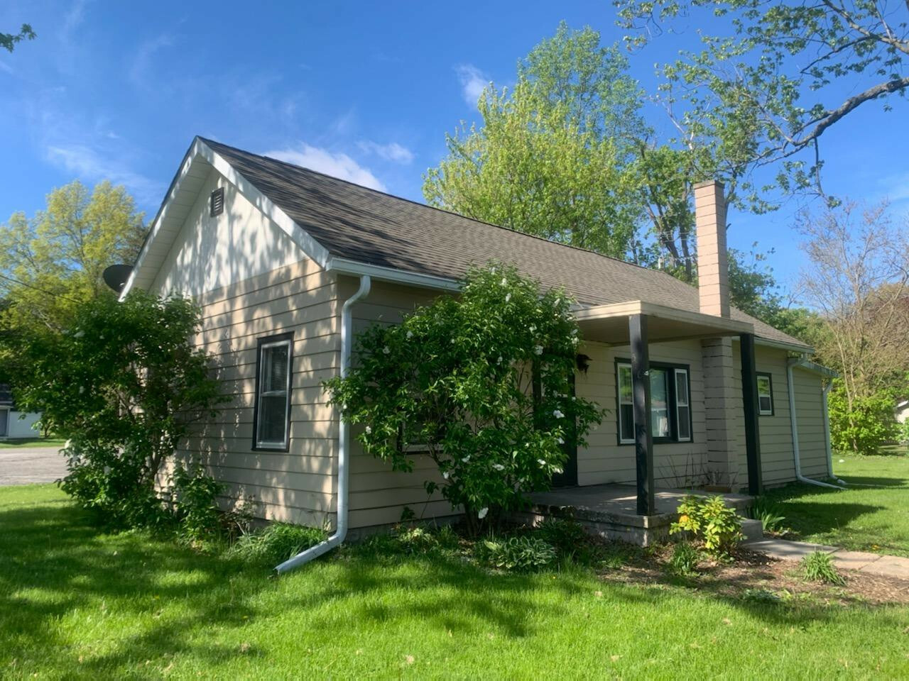 Property Photo: 506 Rose Avenue IN 46347
