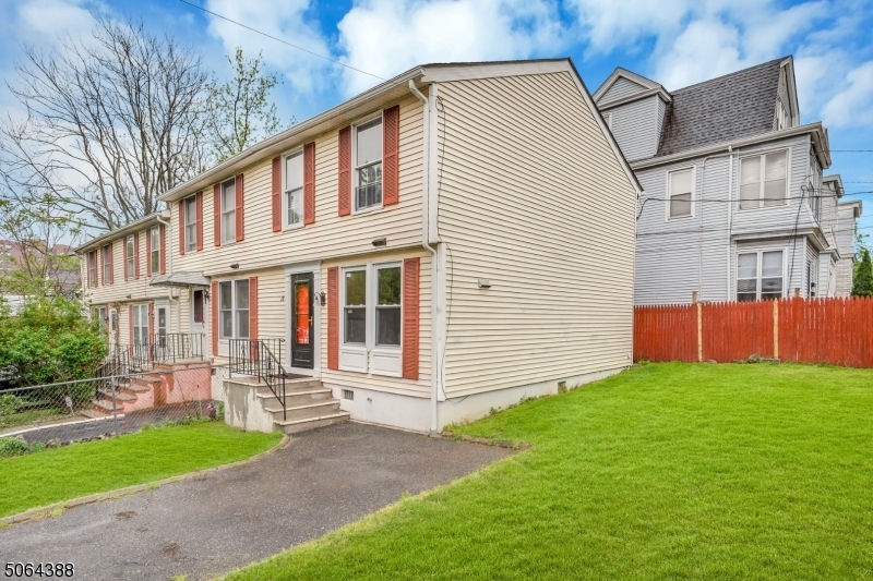 Property Photo:  15 W Avon Ave  NJ 07111 