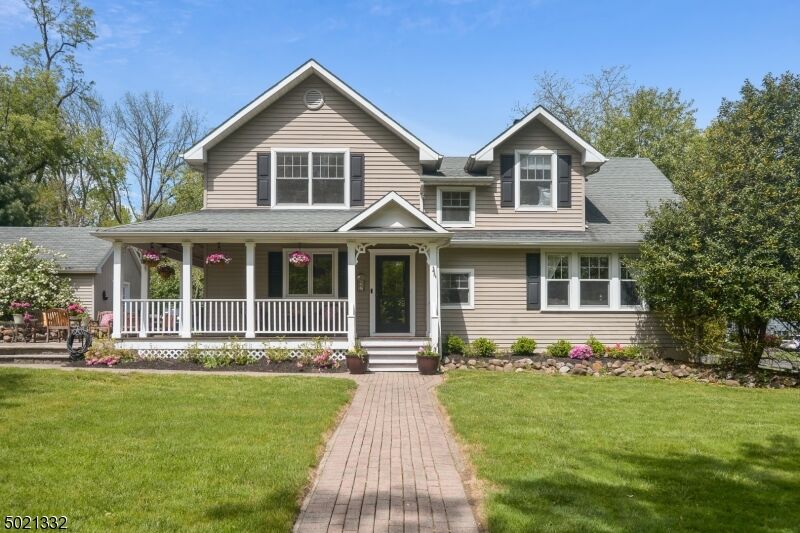 Property Photo:  111 N Hillside Ave  NJ 07928 