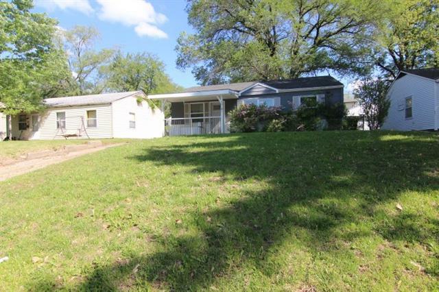 Property Photo: 5018 Crest Drive KS 66106