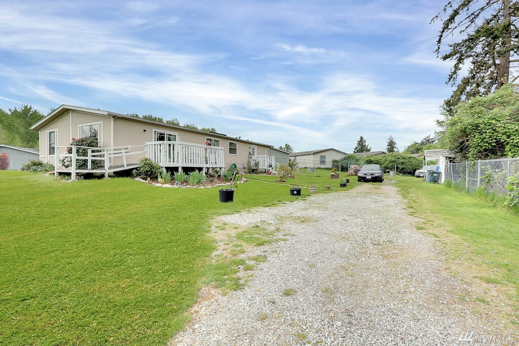 Property Photo:  10428 Aqueduct Dr E  WA 98445 