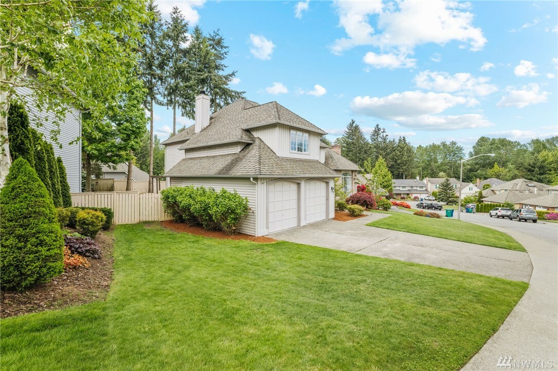 Property Photo:  1123 SW 333rd Place  WA 98023 