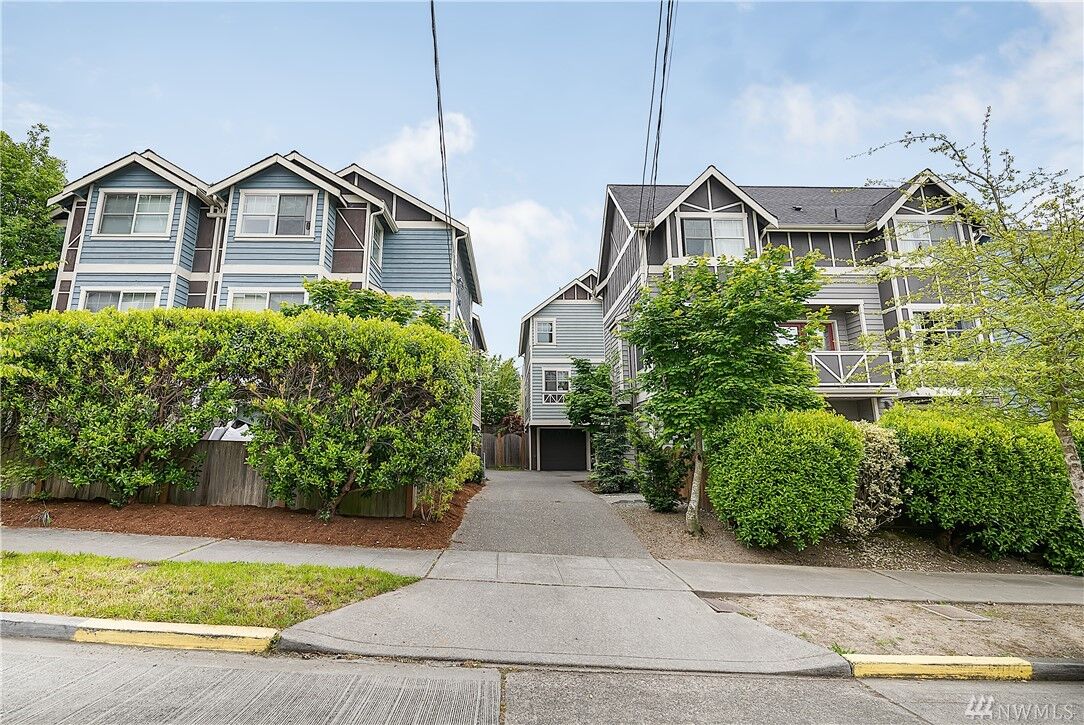 Property Photo: 6722 Alonzo Ave NW B WA 98117