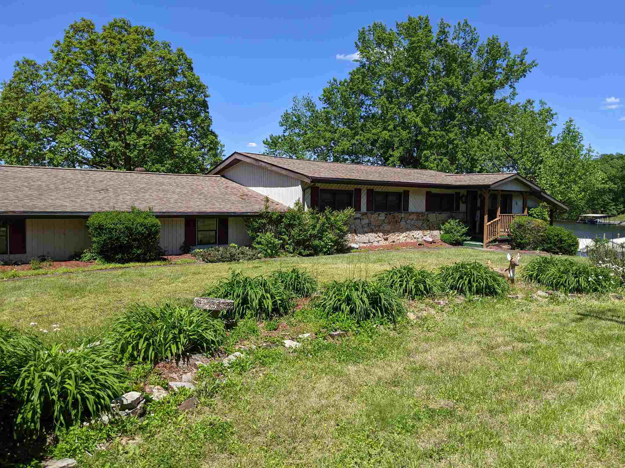 Property Photo: 284 Sleepy Hollow IL 62959