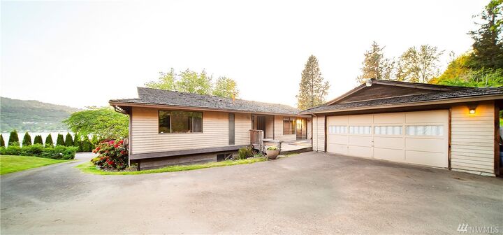 3922 202nd Place SE  Sammamish WA 98075 photo