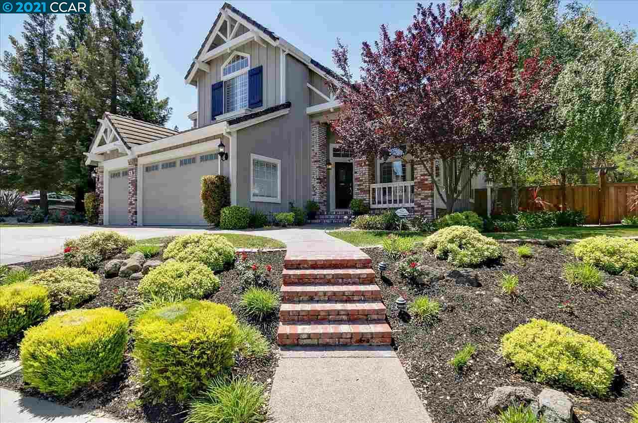 Property Photo:  380 Blue Oak Ln  CA 94517 