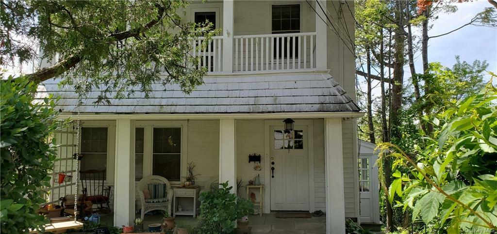 Property Photo:  7 Whitman Street  NY 10706 