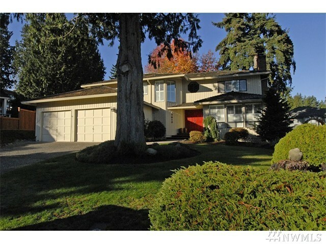 Property Photo: 17012 SE 40th Ct WA 98008