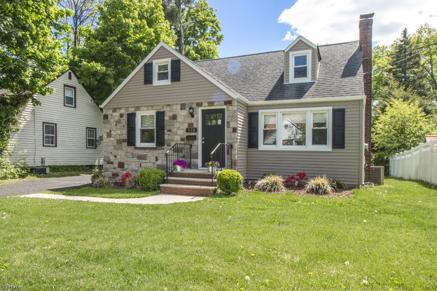 Property Photo:  330 Jerusalem Rd  NJ 07076 