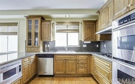 Property Photo: 2007 Marshallfield Ln B CA 90278