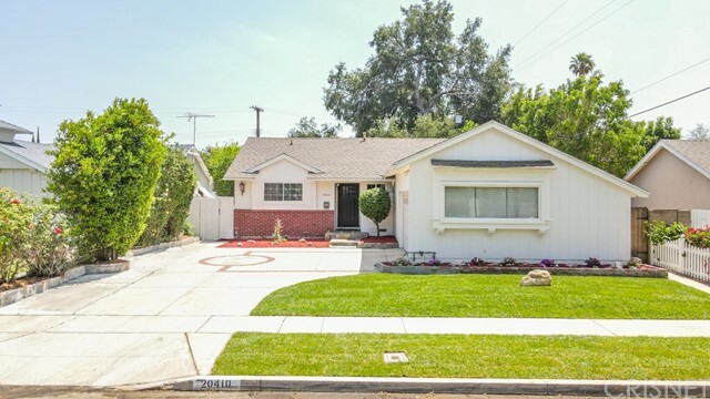 Property Photo:  20410 Acre Street  CA 91306 