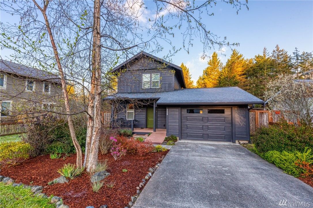 Property Photo:  295 Browne St  WA 98250 