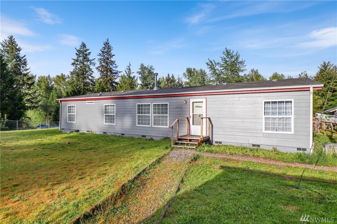 Property Photo: 28011 28th Ave E WA 98387