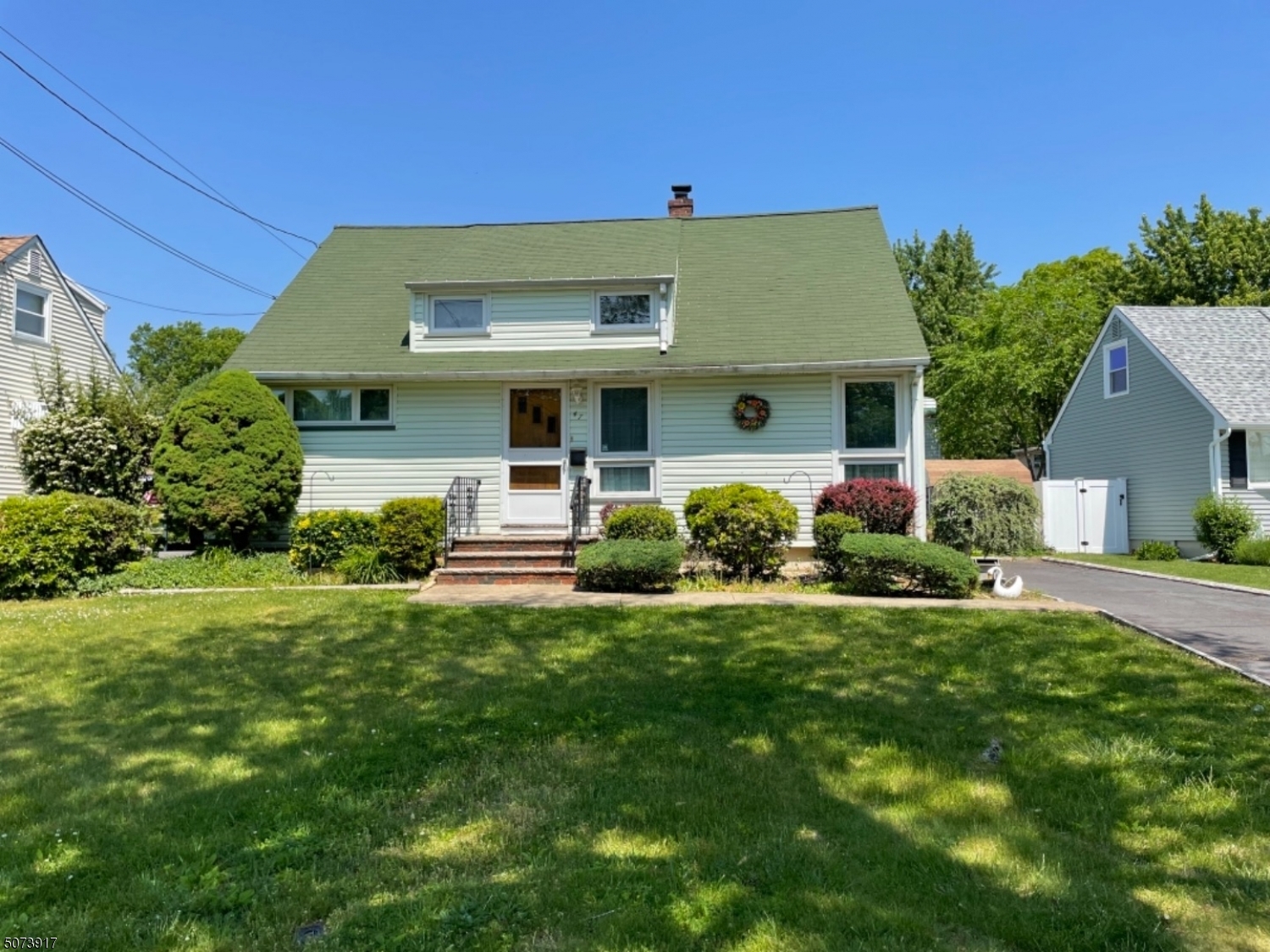 Property Photo:  47 Cornell Dr  NJ 07066 