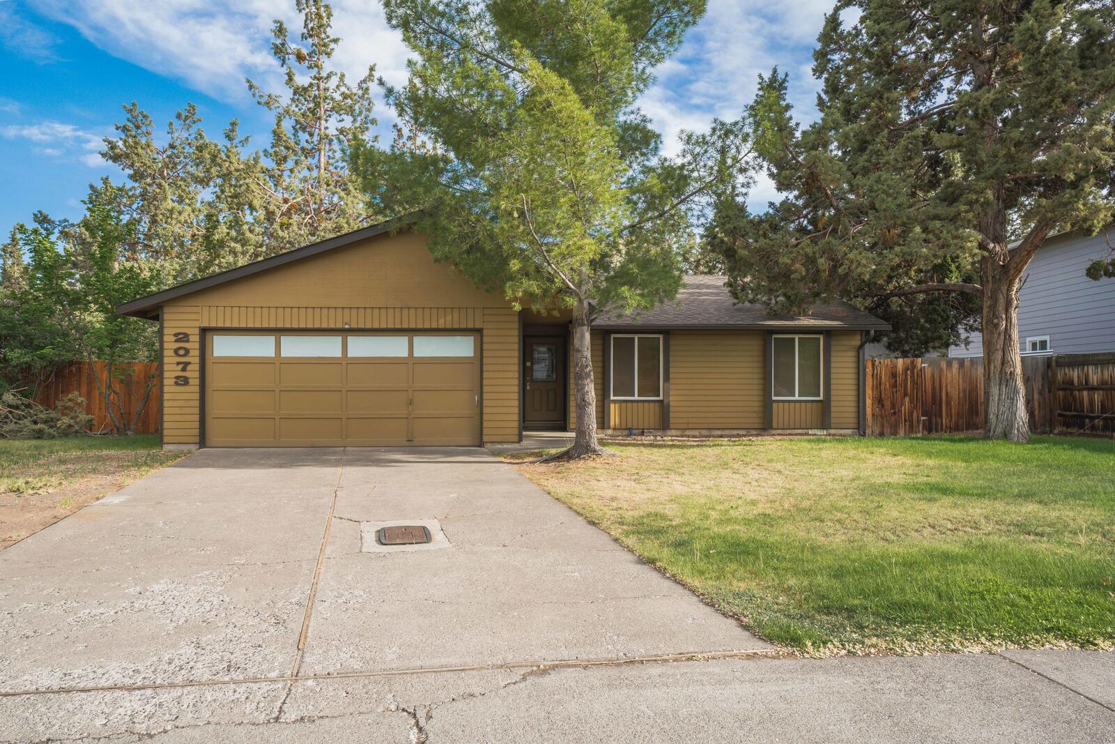 Property Photo: 2073 NE Wells Acres Road OR 97701