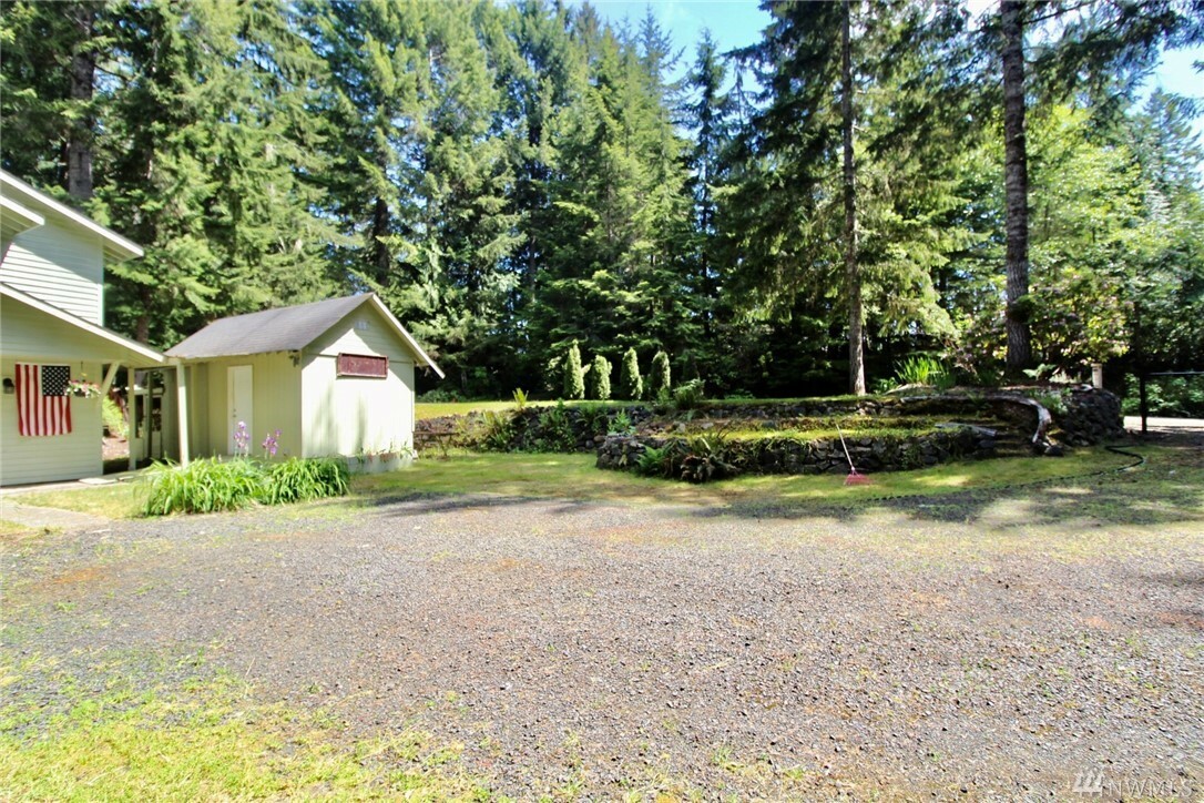 Property Photo:  91 N Hoodview Place  WA 98555 