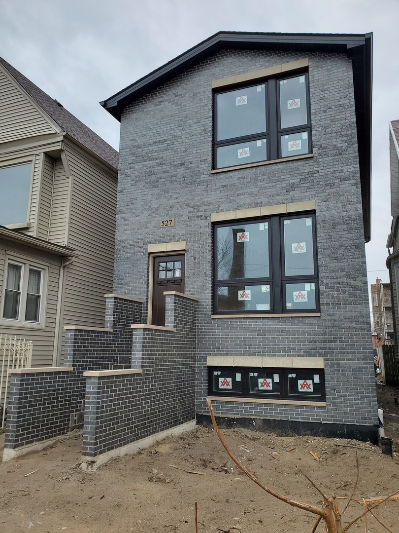 527 E 42nd Place  Chicago IL 60653 photo