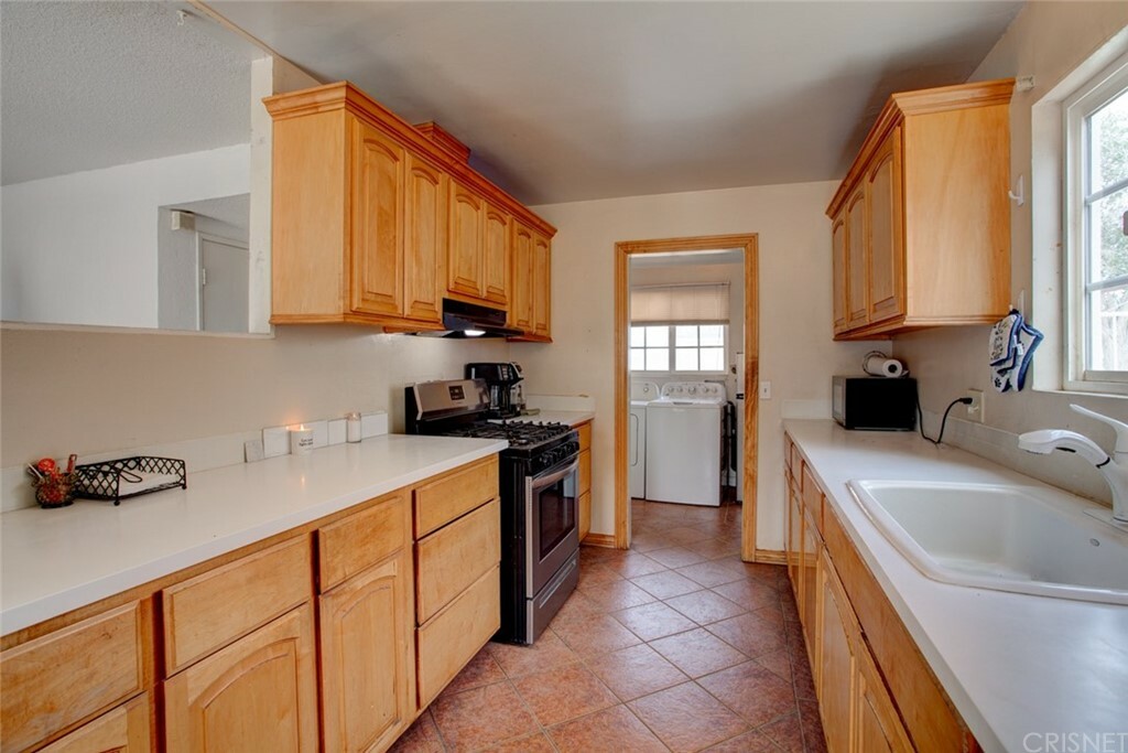 Property Photo:  45523 7th Street E  CA 93535 