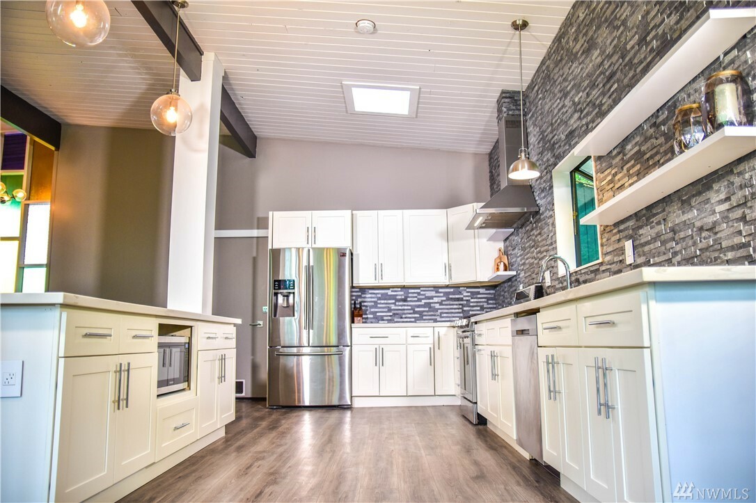 Property Photo: 4901 Colby Ave WA 98203