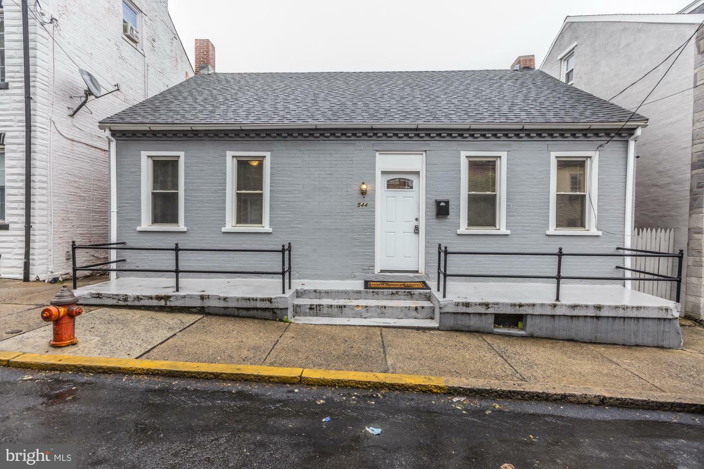 Property Photo:  542 Saint Joseph Street  PA 17603 