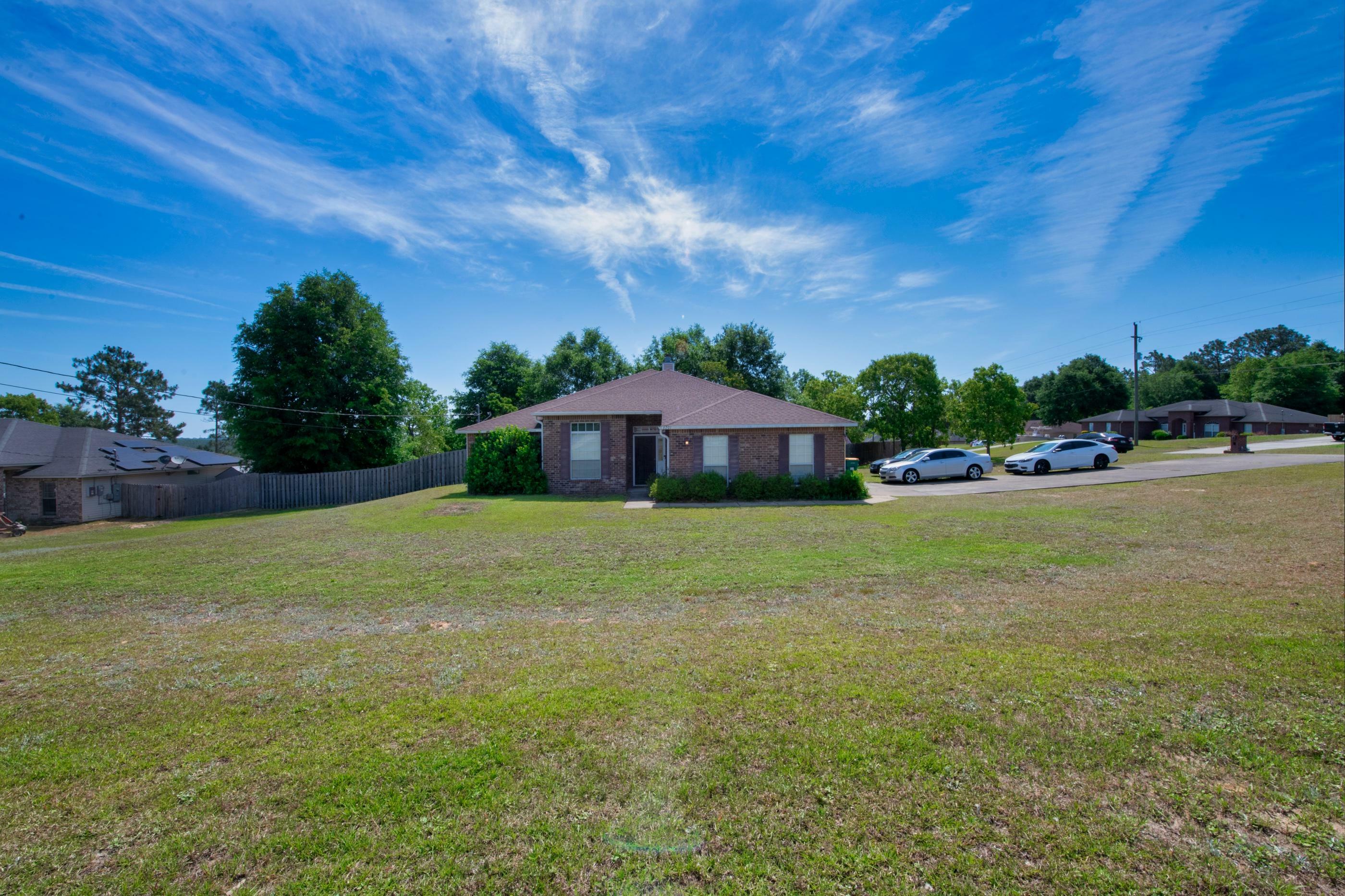 Property Photo:  6201 Flash Lane  FL 32536 