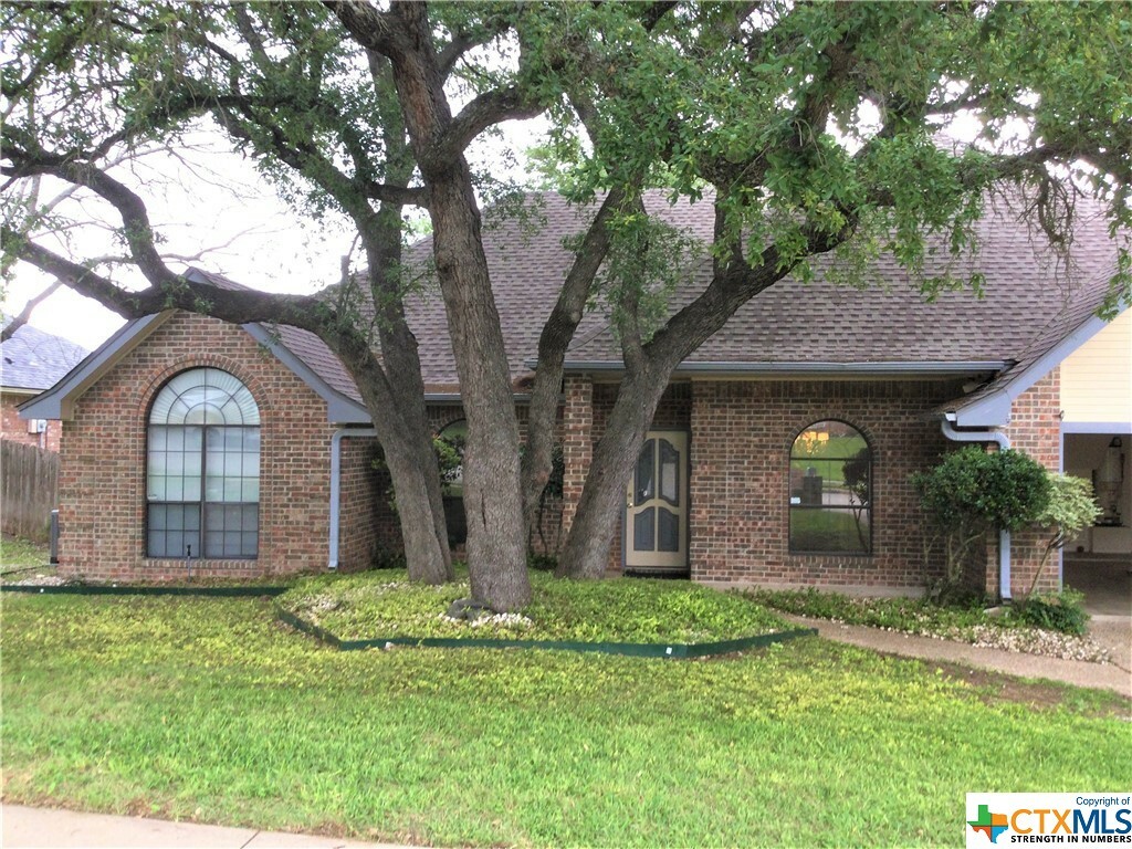 Property Photo:  2003 Rose Circle  TX 76548 