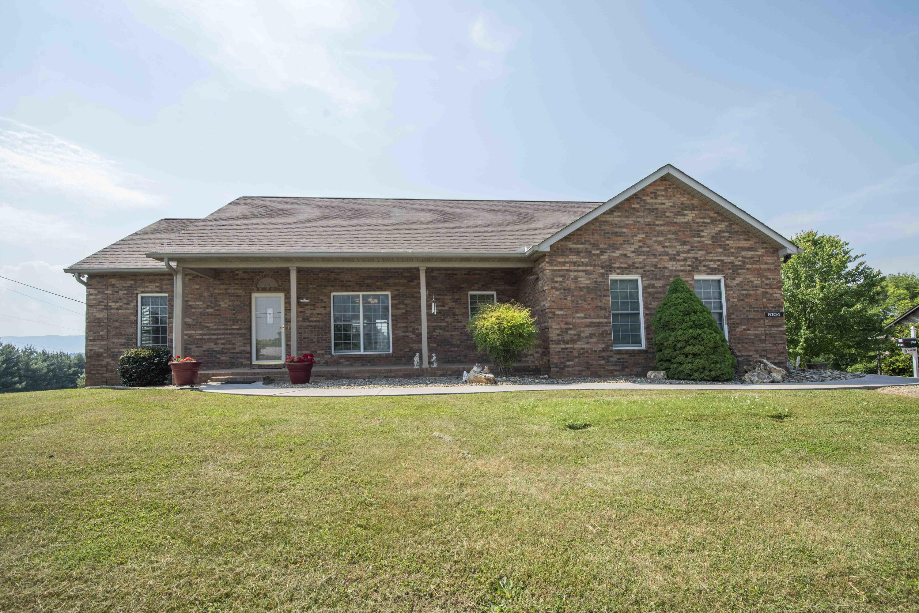 Property Photo: 5104 Old Niles Ferry Rd TN 37801