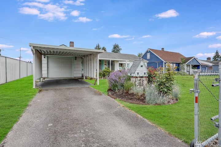 Property Photo: 10403 Kline St SW WA 98499