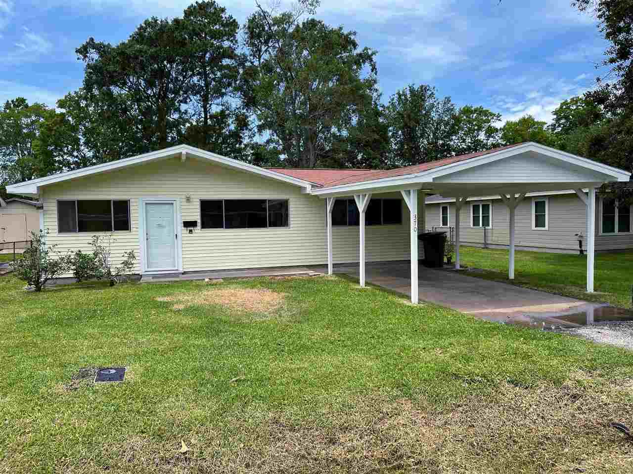 Property Photo:  370 Clemmons  TX 77707 