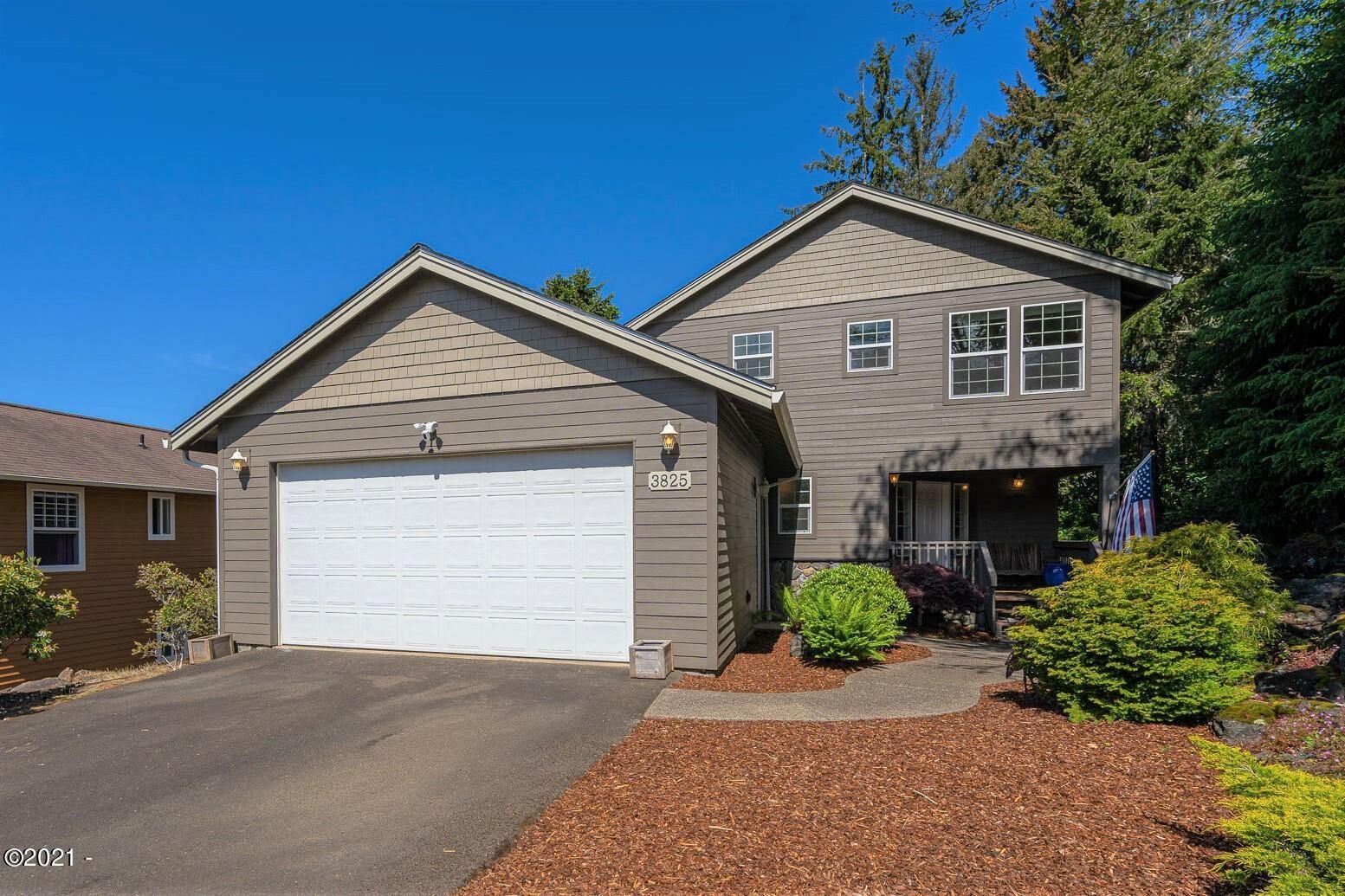 Property Photo: 3825 NE 50th St. OR 97367