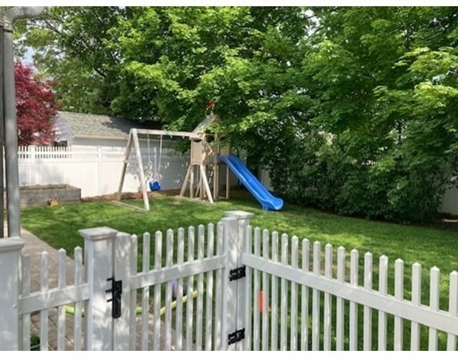 Property Photo: 27 Arlington Rd 27 MA 02451