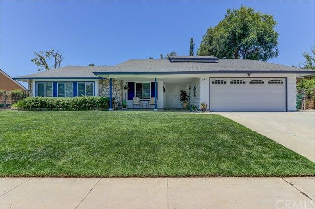 Property Photo: 1048 Rolling Hills Drive CA 92878