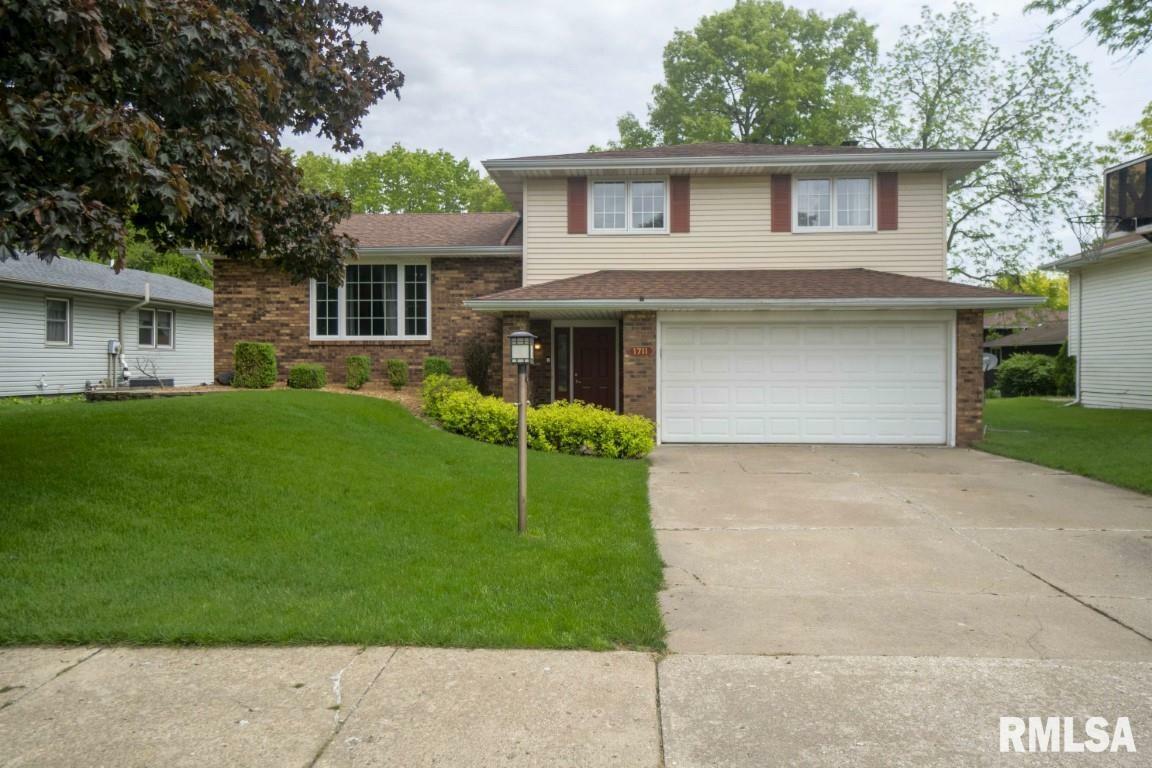 Property Photo:  1711 W Grandridge  IL 61525 