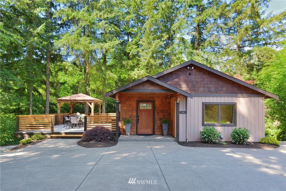 Property Photo:  17022 26th Avenue NE  WA 98155 