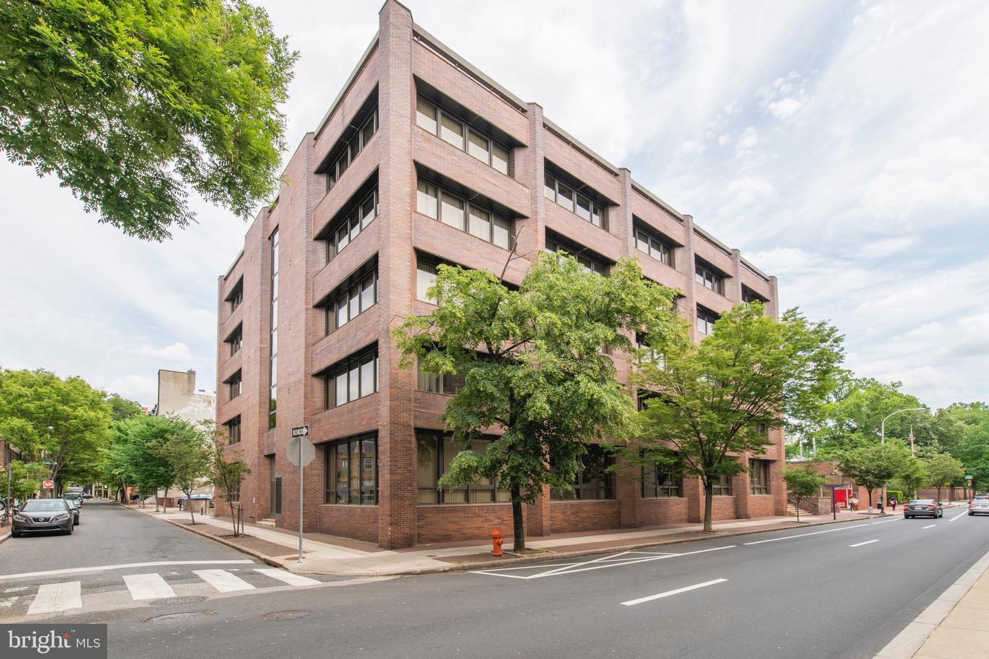Property Photo: 125 N 4th Street 27 410 PA 19106