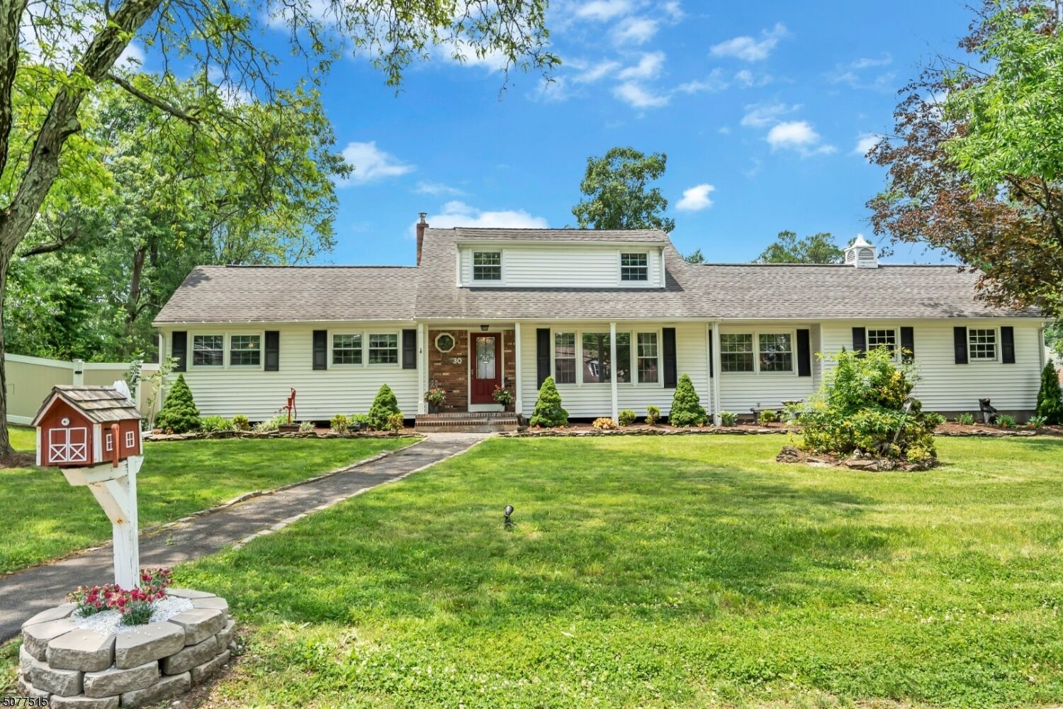 Property Photo:  30 Knoll Rd  NJ 07054 