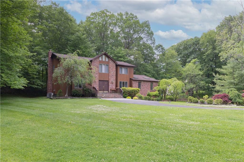 Property Photo: 3 Oak Ridge Court NY 10970